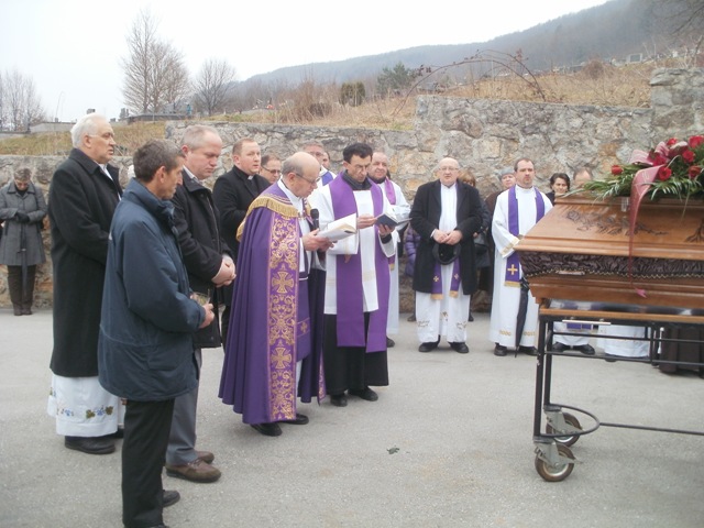 U Kompolju sprovod pok. Marije Šimunović