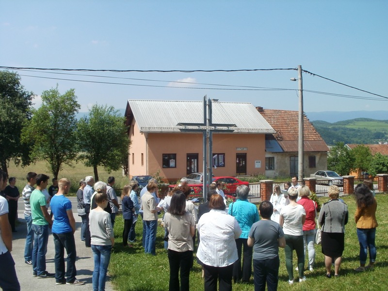 TIJELOVO - misa i procesija u Kompolju i Vratniku