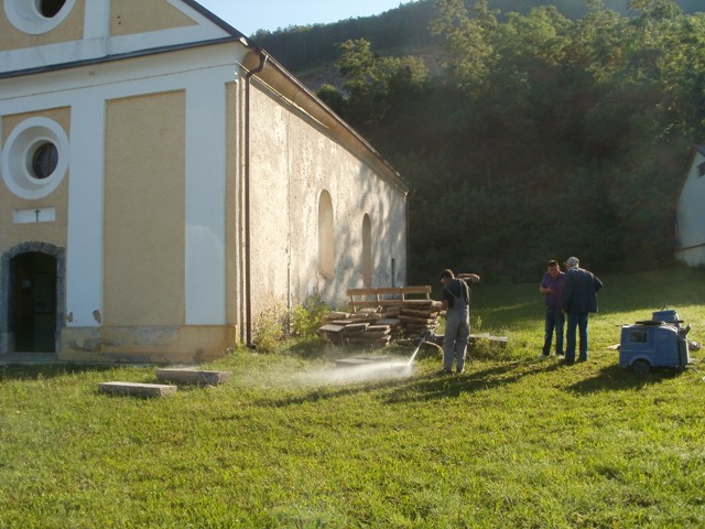 Završeno opločivanje svetišta!