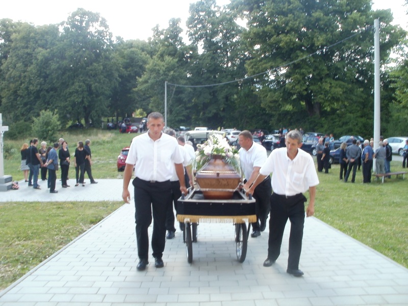 U Brlogu ispraćena pok. Anka Rukavina