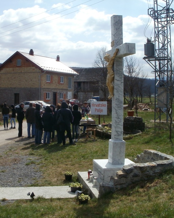 Slavlje blagoslova križa u Hrvatskom Polju