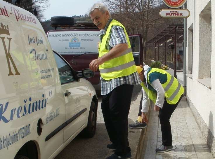 Hodočasnici pješaci krenuli na Trsat