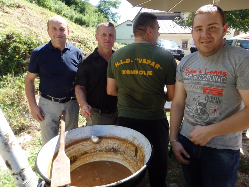 U Kompolju veličanstvena proslava 'Stipanje' u zajedništvu s biskupom