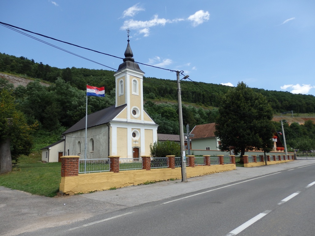 Podignut stijeg za Dan pobjede, slavljena sv. misa za branitelje