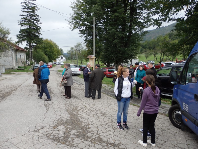 Vratnička "Miholja" - sunčana radost pod sivim nebom