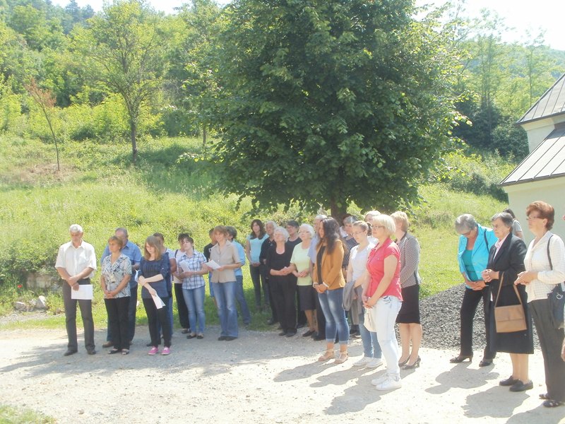 TIJELOVO - misa i procesija u Kompolju i Vratniku