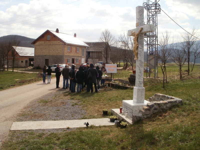 Slavlje blagoslova križa u Hrvatskom Polju