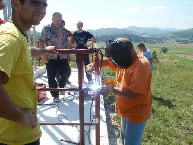 Ograda oko križeva na Kalvariji!